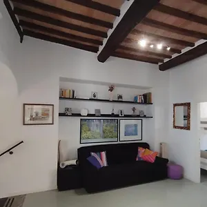Historic Center With Private Garage Apartment Montalcino